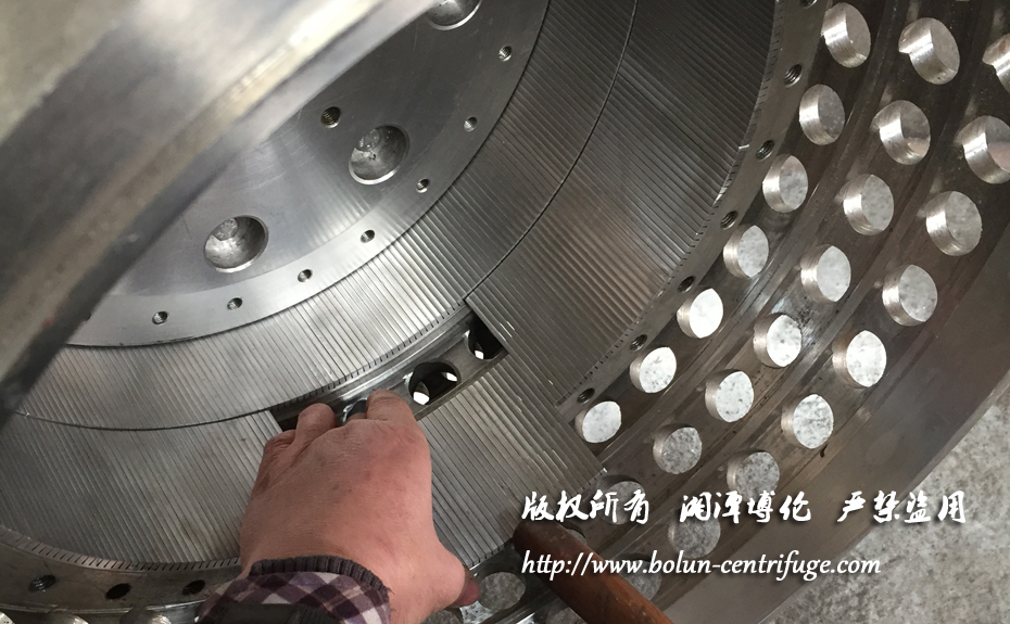 HR400-N型臥式雙級活塞推料離心機篩網(wǎng)