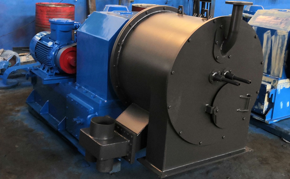HR400雙級(jí)活塞推料離心機(jī)主機(jī)