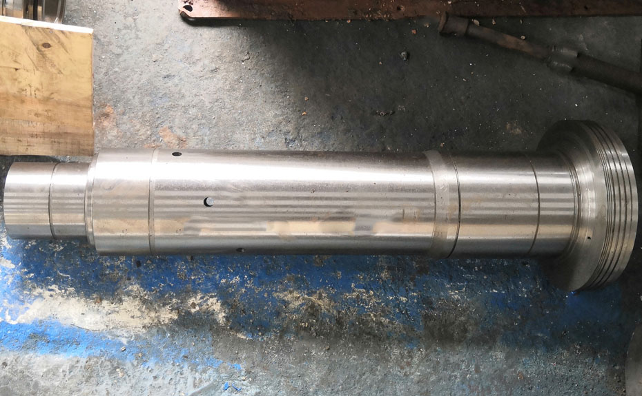 P60雙級活塞推料離心機(jī)主軸